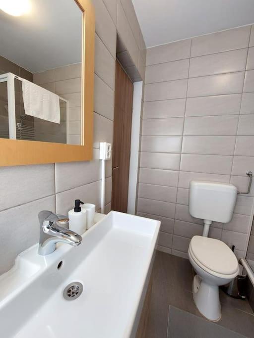 Sweet Dreams Suites Panoramic Studio Zodiac Dorobanti Bukarest Kültér fotó